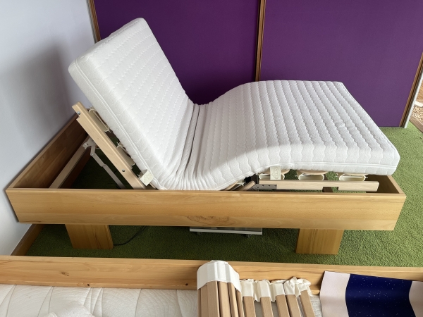 RELAX 2000 100x200 mit Fußteil elektromotorisch verstellbar von Seite undefined